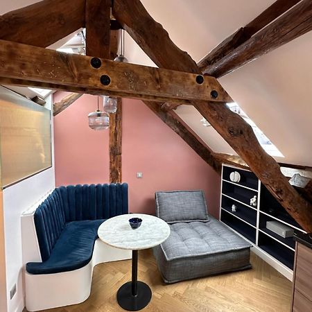 Nid D'Amour Sous Les Toits ! Honfleur Exteriér fotografie